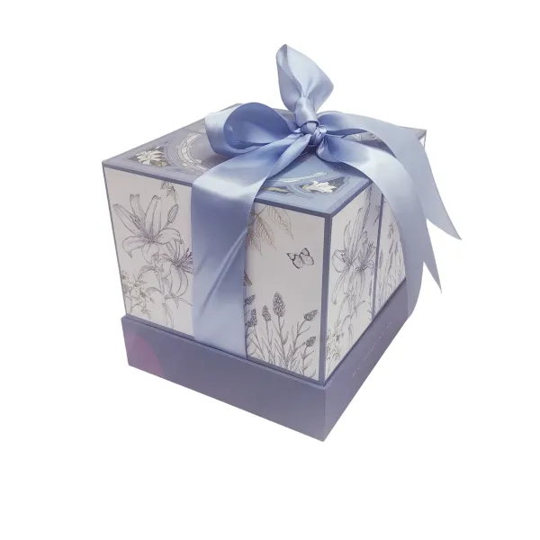 Specialty Paper Rigid Gold Foil Gift Box with Ribbon Specialty Paper Rigid Gold Foil Gift Box with Ribbon